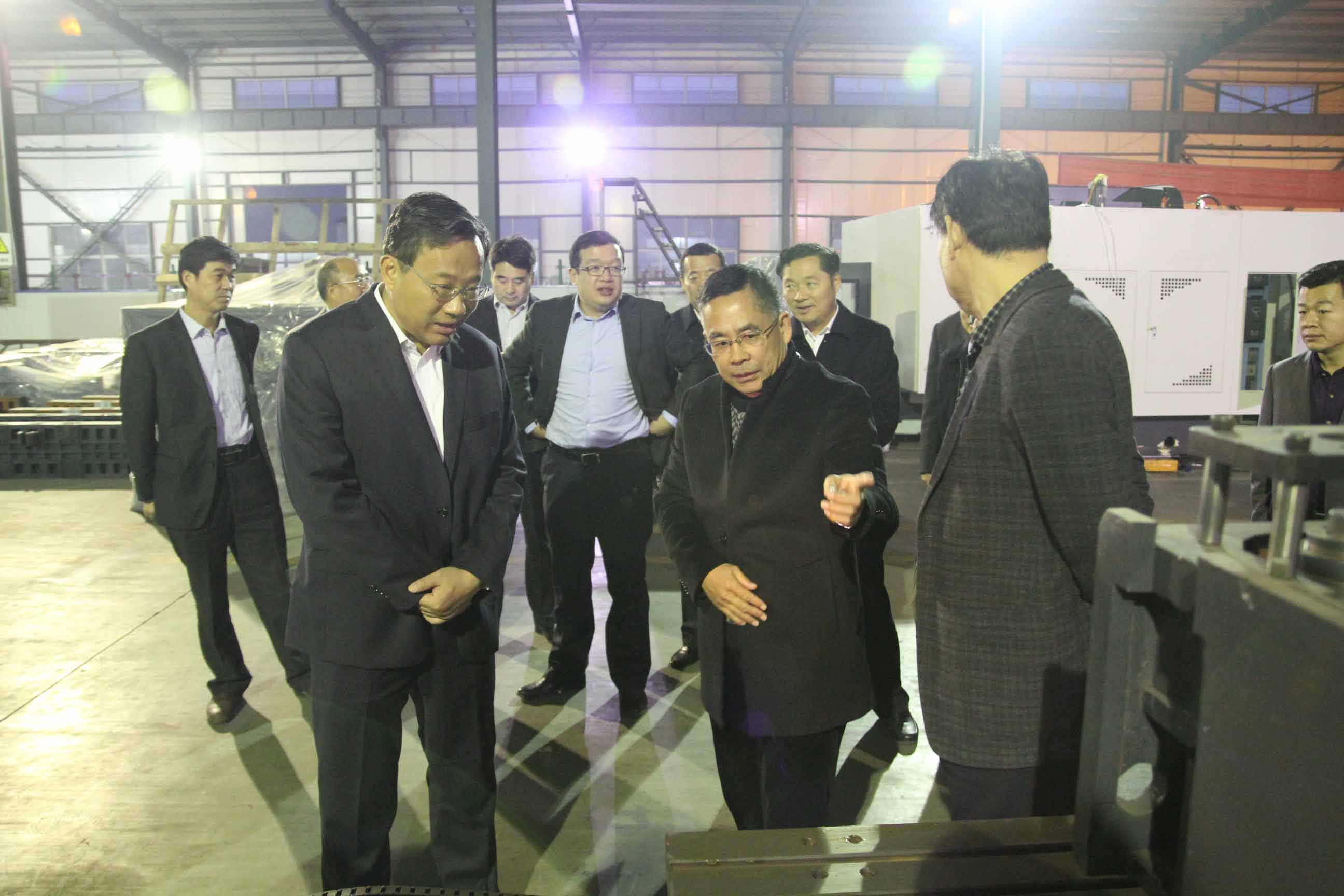 滕州市市委書記邵士官調研山東普魯特機床有限公司機床產業發展情況