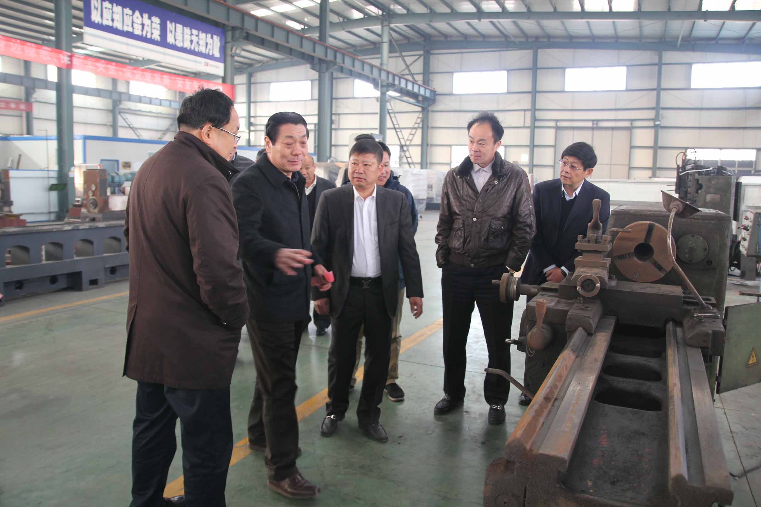 市人大常委會副主任姜繁茂調研機床再制造、節能降耗實施情況